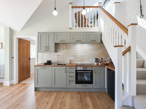 Open plan living space | The Vinery - Cottage Escapes, Shrewsbury