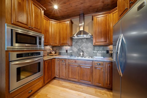 Stainless Appliances in the Kitchen