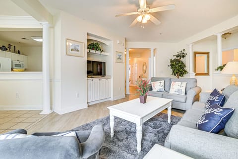 Living Room | Single-Story Villa | Elevator Access | Smart TV