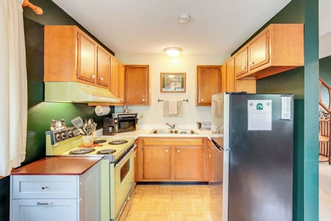 Kitchen | 1st Floor | Cooking Basics | Dishware/Flatware | Drip Coffee Maker