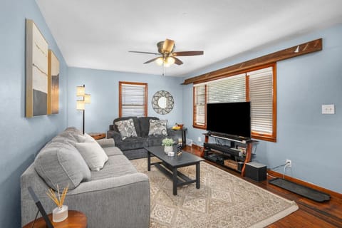 Unwind in our comfy, inviting living room—perfect for movie nights or gaming marathons. Enjoy a PS4 with two controllers, a Bluetooth speaker for your playlist, and live cable with YouTube TV and a library of on-demand movies.