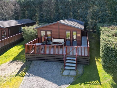 Wood Stain, Cottage, Garden, Hardwood, Deck, Swimming Pool, Garden Buildings, Yard, Log Cabin, Eco Hotel
