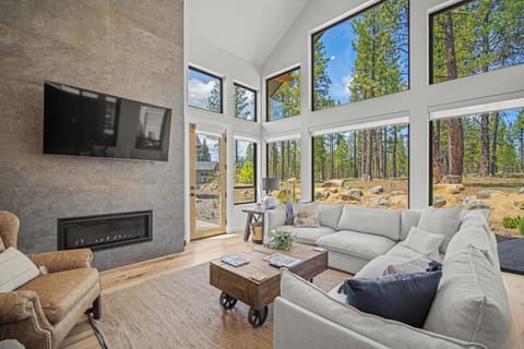 18160 Forestbrook-17
