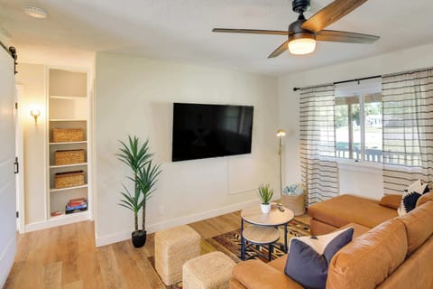 Bright & Airy Vibes, Enjoy natural light from the huge window and cozy evenings with a ceiling fan and dimmable lighting. Gather Around, Stylish center table, perfect for coffee or game night.
