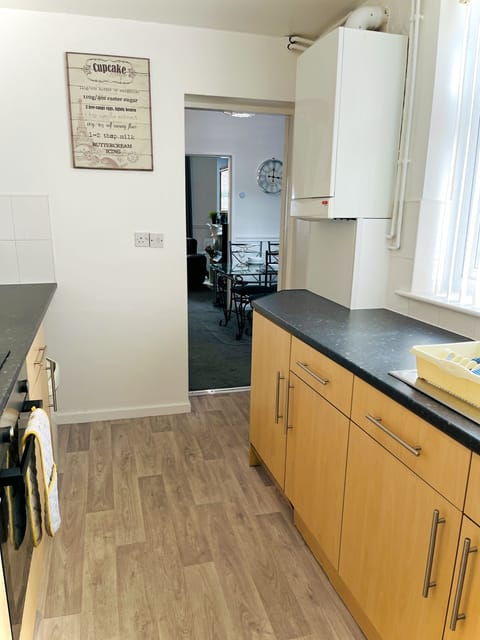 “Wood, warmth, flavor”