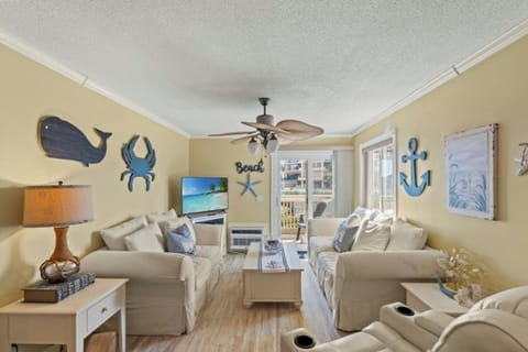 Make yourself comfortable at A Place At The Beach IV 118.