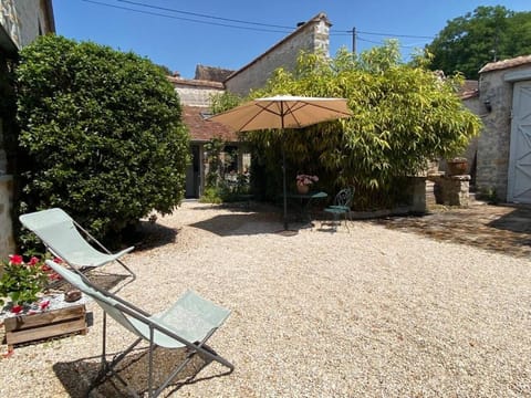 3f6b50a9 ae33 4e16 a2c3 b66ecb0cbc91