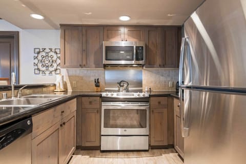 1660259505496-406-12