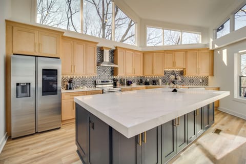 Kitchen | Keurig Coffee Maker | Toaster | Spices | 1st Floor