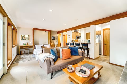 Living Room | Full Sleeper Sofa | Queen Murphy Bed | Single-Story Unit