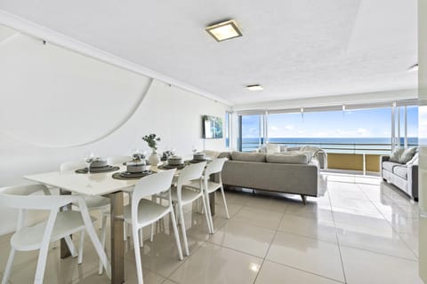 Share sumptuous meals with the family in this sophisticated dining area