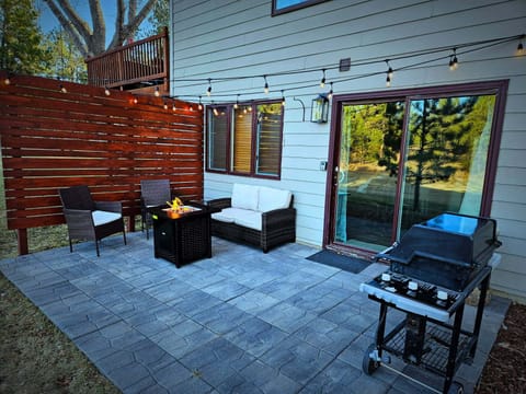 Patio/Apartment entrance