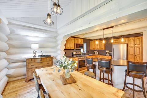 Dining Area | Dishware & Flatware | Central A/C & Heat | 1st Floor