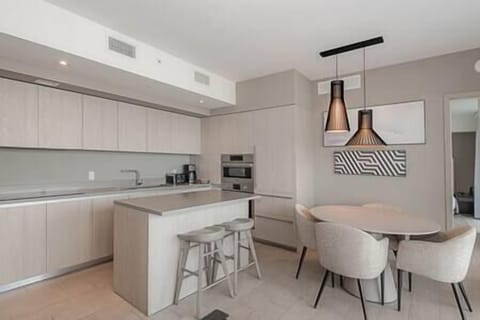 98d76052 22a9 4594 90ac e6f3e899ab89