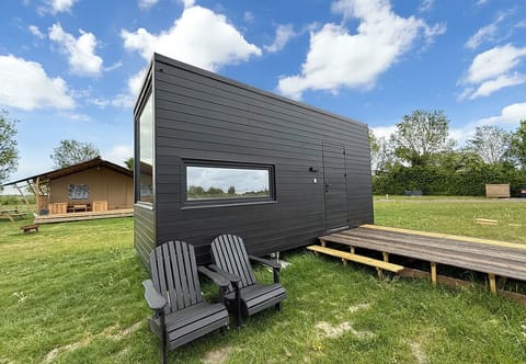 Exterior of Camping Hofstede Zonnevliet - Tiny house