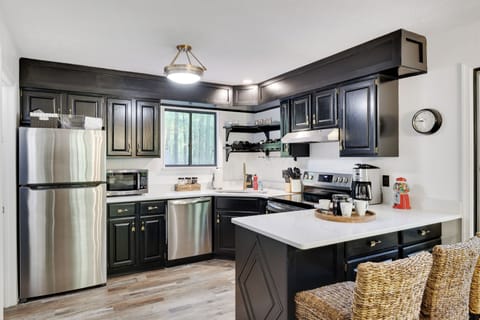 Dishwasher, fridge, microwave