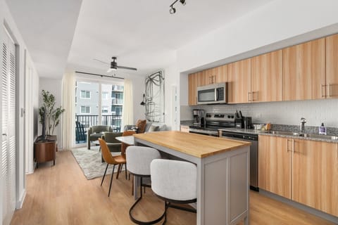 You'll find everything you need to create tasty meals in this chef's dream of a fully equipped kitchen.