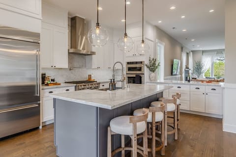 Cook Like Home — Gourmet Kitchen with All the Essentials