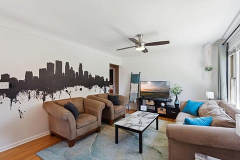 Enjoy being immediately welcomed by a unique mural of the Minneapolis Skyline.