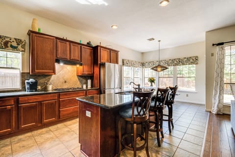 Kitchen | Cooking Basics | Single-Serve Coffee Maker | Blender | 1st Floor