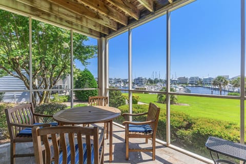 Gorgeous Views of the St James Marina