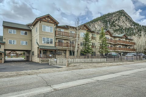 Main St. Commons Exterior