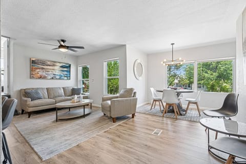 Enjoy seamless flow between the living, dining, and kitchen areas—ideal for socializing with friends or family.