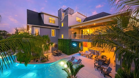 Twilight - Rear Elevation - Maritime Manor - Sleeps 22