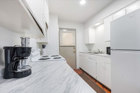Stylish 1 BR Near Deep Ellum