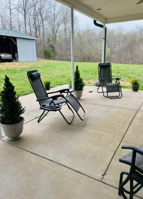 Outdoor sitting area