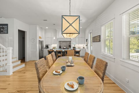 Coastal dining area with seating for the whole group—perfect for shared meals and memorable gatherings.