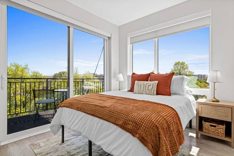 Spacious bedroom with stylish decor, perfect for unwinding after a day of exploring the local area.