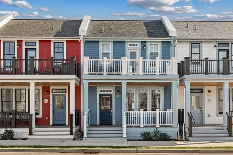 Welcome to Huey's Hideaway