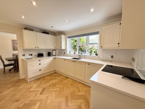 Large, modern kitchen
