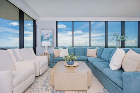 Phoenix Gulf Shores II 2201, Gulf Shores, Alabama, beach front, 4 bedroom condominium on the 22nd floor