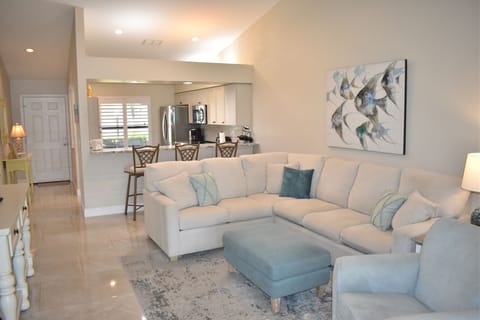 Beautifully decorated and very comfortable living room.