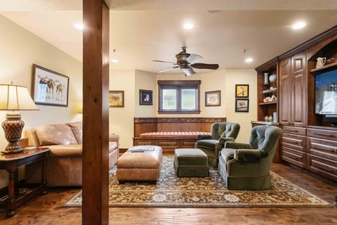 Home Decor, Appliance, Ceiling Fan, Furniture, Table