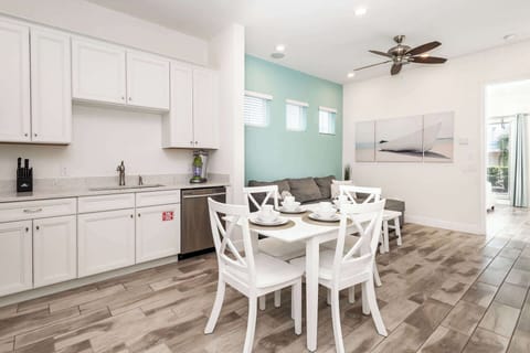 Enjoy meals & time spent together around the dining table, with seating for 4