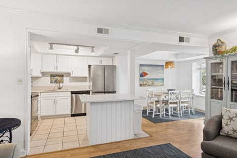 Kitchen and dining table