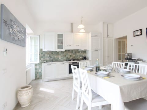 Furniture, Interior Design, Flooring, Floor, Wood, Ceiling, Chair, Table, Room, Kitchen & Dining Room Table