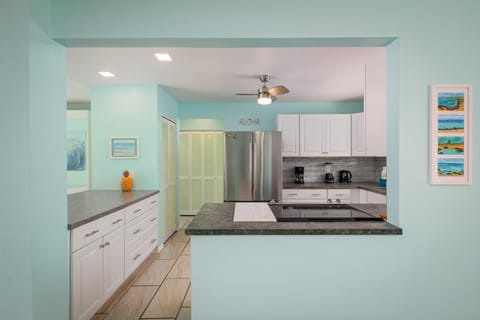 Hallway to Primary Ensuite