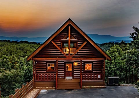 Bright sunsets & tranquil vibes. Your perfect home away from home.