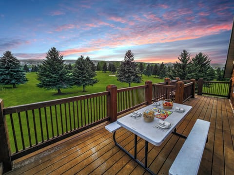Dine outdoors with Bear Lake Golf Course views!