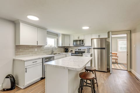 Kitchen | Cooking Basics | Keurig Single-Serve Coffee Maker