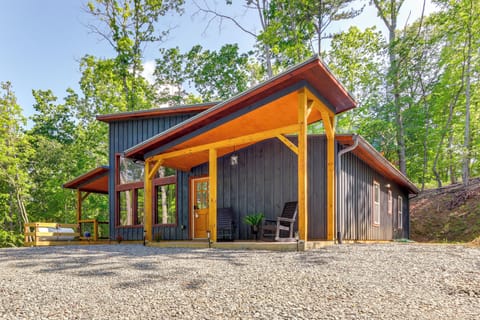 Ellijay Vacation Rental | 2BR + Loft | 2BA | 2 Steps to Enter | 1,607 Sq Ft