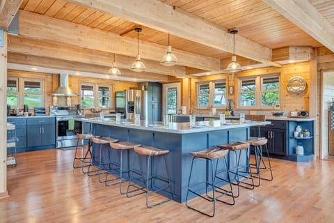 Plenty of seating at the bar for everyone