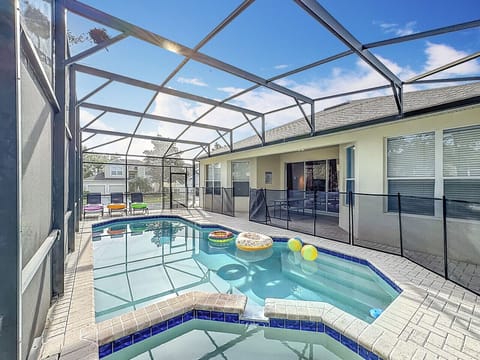 Pool with Spa
