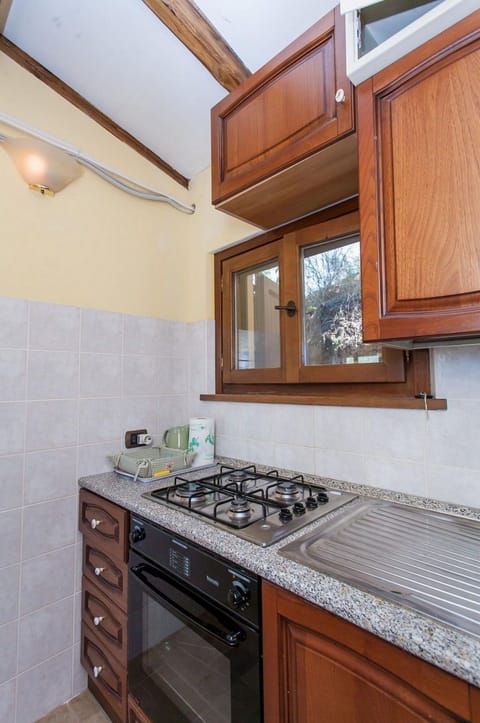 Autumn, Kitchen, Spring, Summer