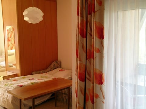 Family room - Seepension Smoley *** Bed and Breakfast in Villach