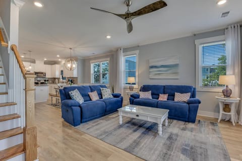 Tipsy Turtle-Living Room-